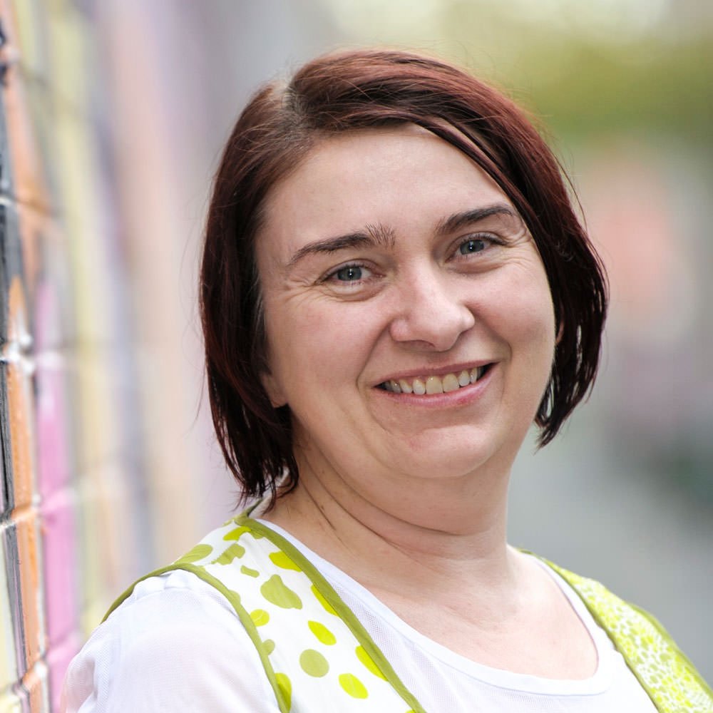 <h6>Jannine Barnes</h6><p>Producer</p>