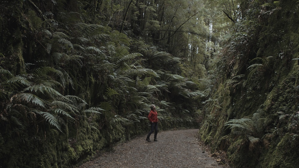where-the-river-runs-red-2018-the-screen-guide-screen-australia