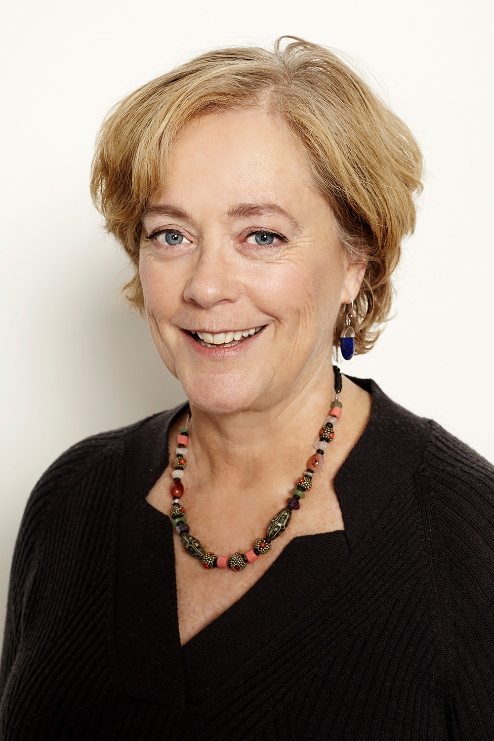 <h6>Liz Stevens</h6>