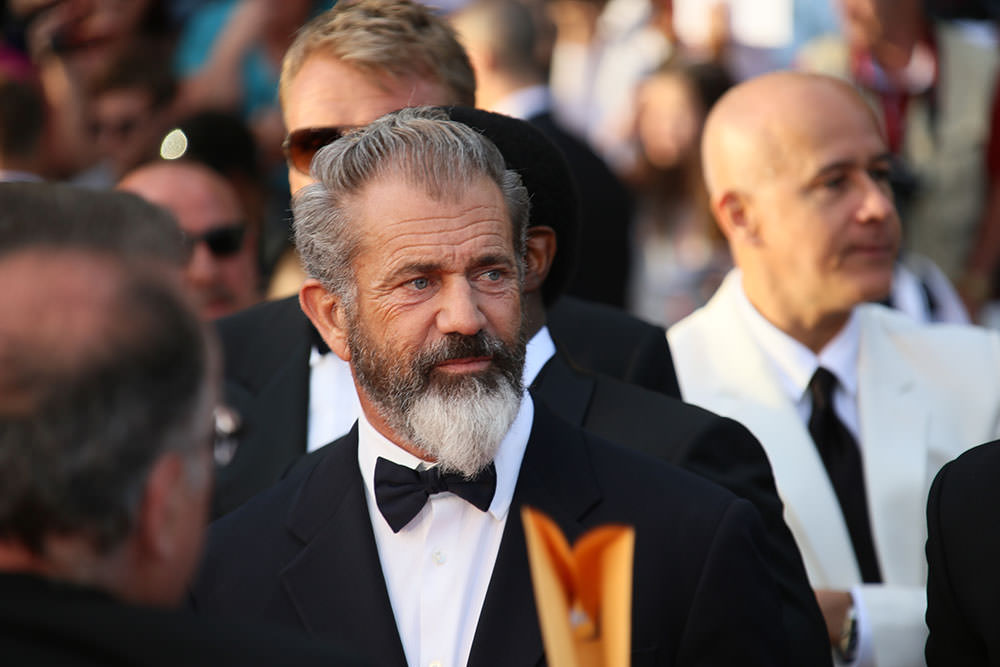 Director's Attachment announced as Mel Gibson's Hacksaw ...