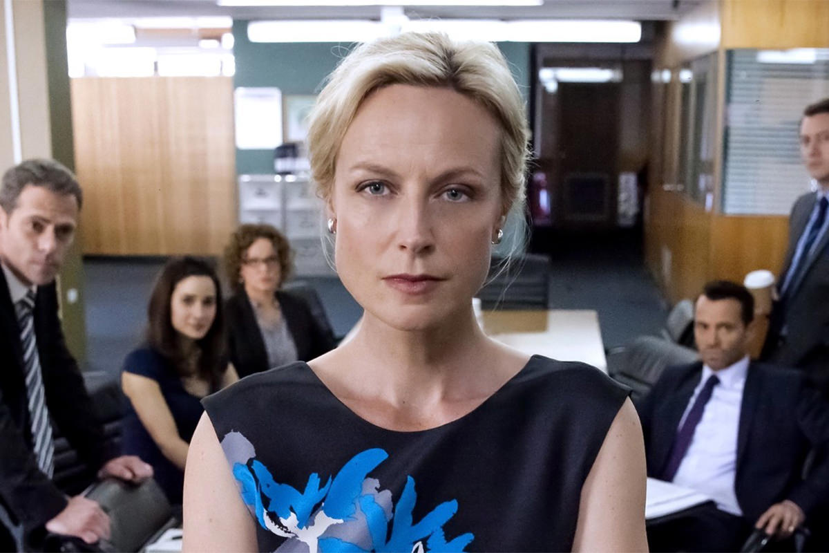 Marta Dusseldorp as Janet King.